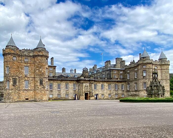 ホリールード宮殿