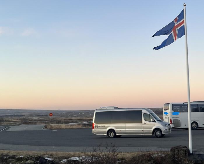 ツアーのミニバス