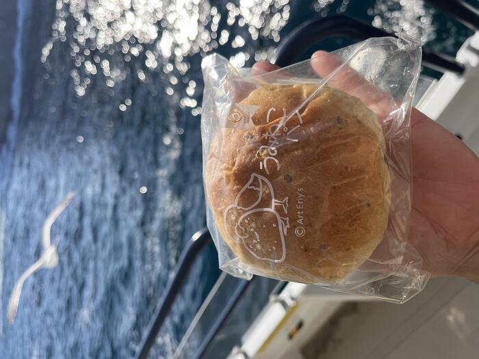 うみねこ用のパン