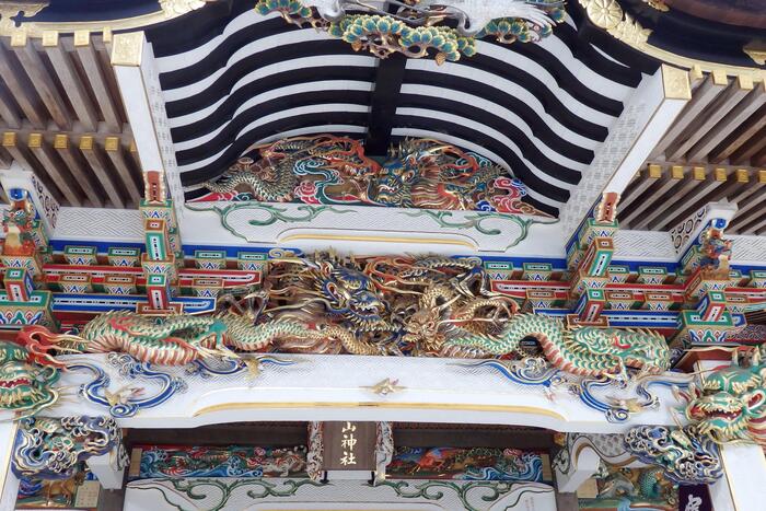 寳登山神社の社殿を装飾する彫刻