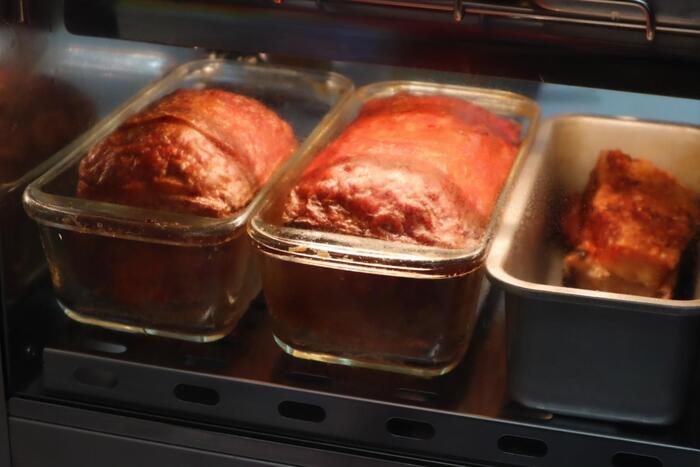 ガラス容器に入ったお肉