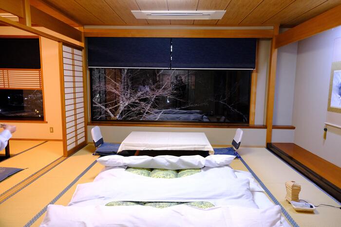 内風呂付きの離れ客室「四季山水」