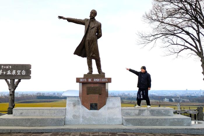 クラーク博士像　