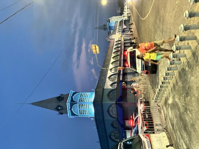 ヴェル・オ・ペーゾ市場