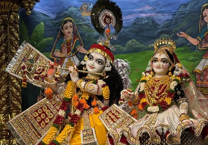 「観光」から「自分の光にきづく」旅へ　インドの人形