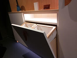 ごみ箱が収納式