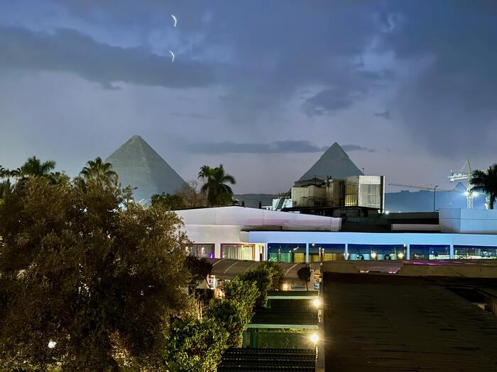 シュタイゲンベルガーカイロ・ピラミッド　STEIGENBERGER CAIRO PYRAMIDS