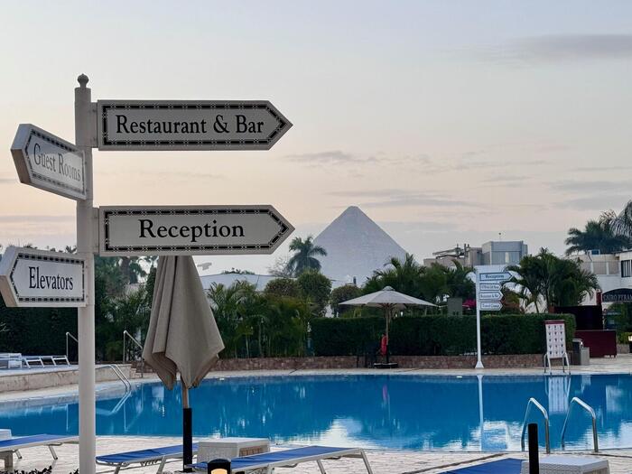 シュタイゲンベルガーカイロ・ピラミッド　STEIGENBERGER CAIRO PYRAMIDS