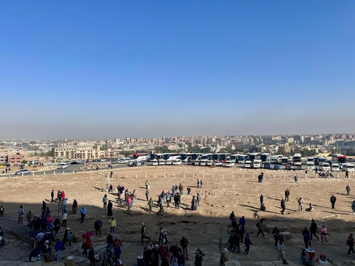 エジプト　ギザ　ギザの三大ピラミッド　クフ王　カイロ