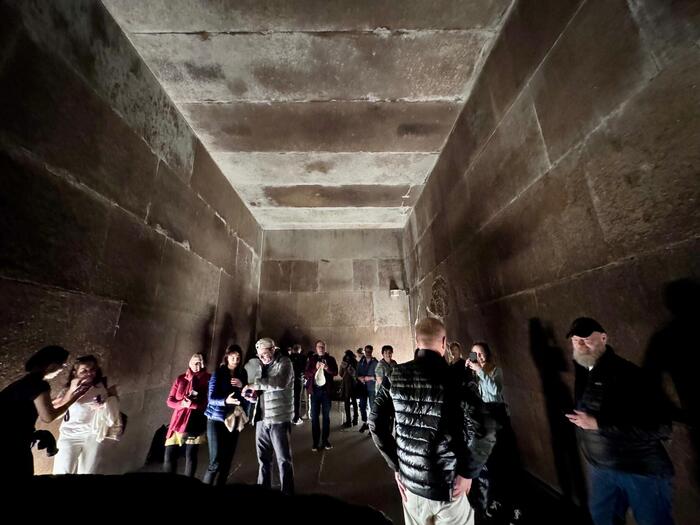 エジプト　ギザ　ギザの三大ピラミッド　クフ王