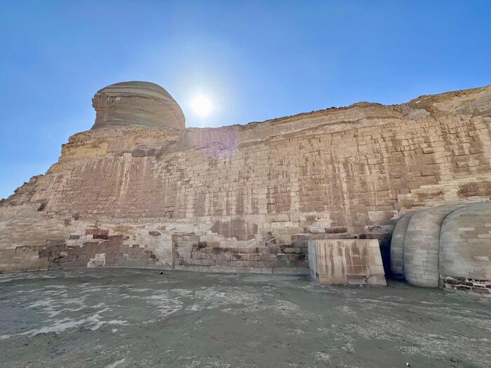 エジプト　ギザ　ギザの三大ピラミッド　スフィンクス