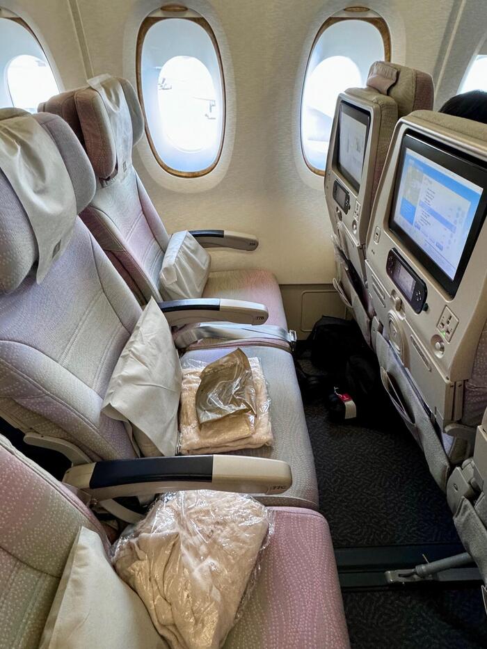 エミレーツ航空　エアバスA380-800