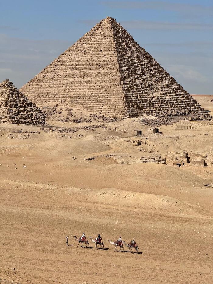 エジプト　ギザ　9 Pramids Lounge
