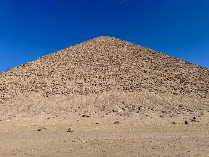 エジプト　ダハシュール　赤ピラミッド　スネフェル王