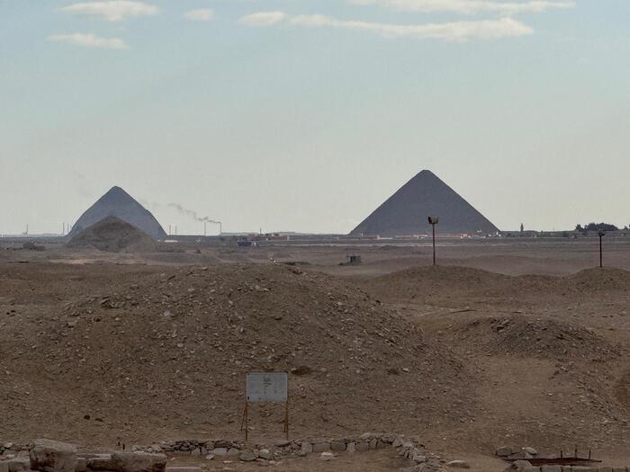 エジプト　サッカラ　階段ピラミッド　ジェセル王
