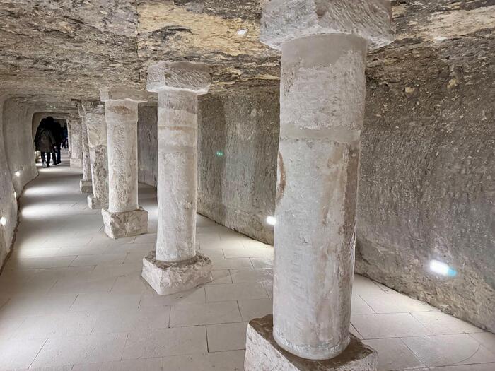 エジプト　サッカラ　階段ピラミッド　ジェセル王