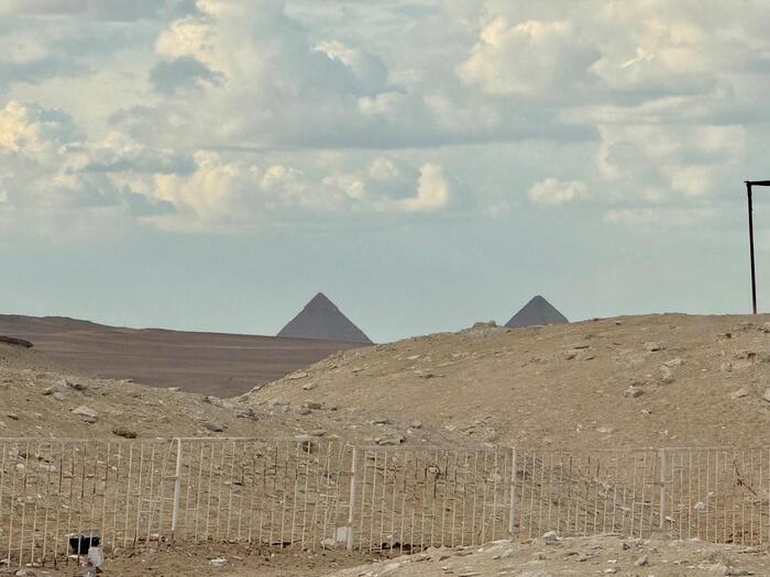 エジプト　サッカラ　階段ピラミッド　ジェセル王