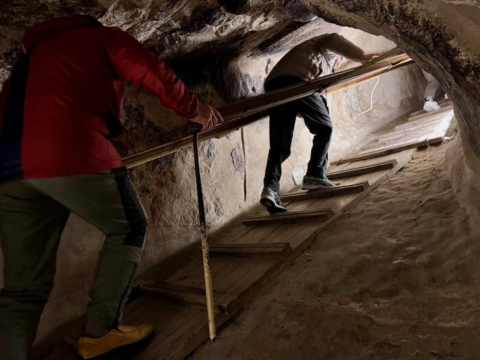 エジプト　ギザ　ギザの三大ピラミッド　クフ王