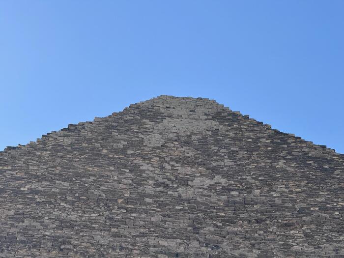 エジプト　ギザ　ギザの三大ピラミッド　クフ王