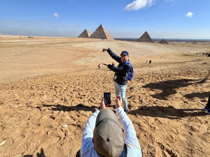 エジプト　ギザ　ギザの三大ピラミッド　パノラマ展望台