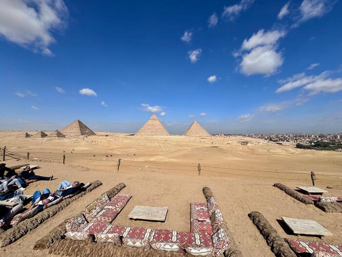 エジプト　ギザ　9 Pramids Lounge