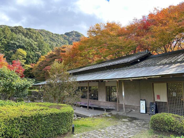 庭園内のみふね茶屋