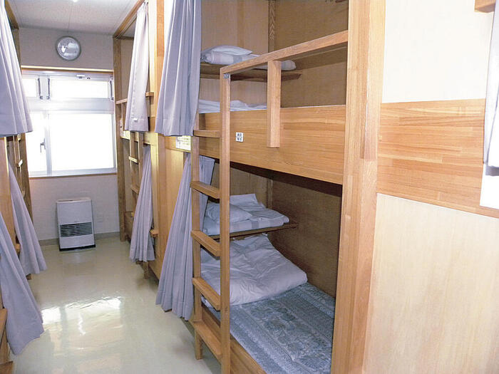 吹上温泉 白銀荘　ドミトリー　ベット