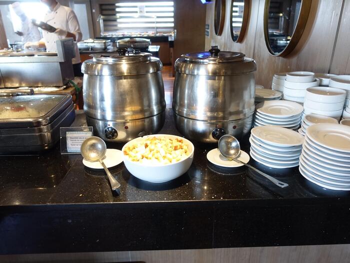 エジプト　ナイル川　クルーズ　アスワン　ルクソール　セミラミスⅢ　昼食