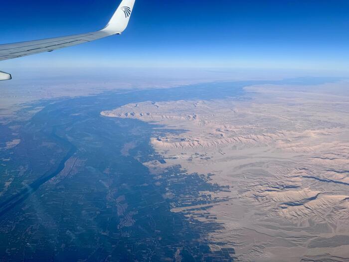 エジプト　カイロ国際空港　エジプト航空
