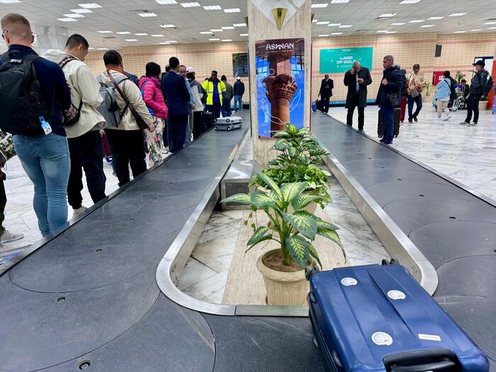 エジプト　カイロ国際空港　エジプト航空　アスワン国際空港