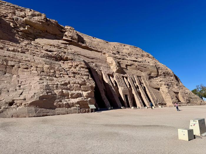 エジプト　アブ・シンベル　アブ・シンベル大神殿　アブ・シンベル小神殿