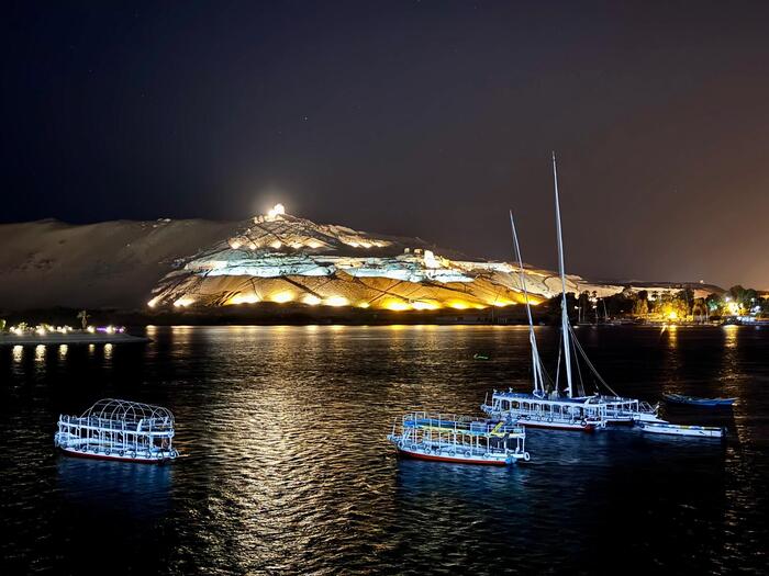 エジプト　アスワン　ルクソール　クルーズ船　セミラミスⅢ