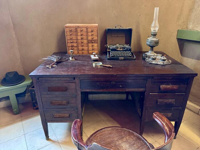 エジプト　ルクソール　ナイル川西岸　カーター博物館