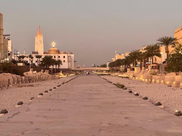 エジプト　ルクソール　スフィンクスの道