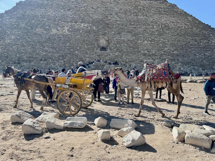 エジプト　阪急交通社　トラピックス　ツアー　ギザ　クフ王　ピラミッド