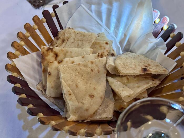 エジプト　アブ・シンベル　Kabara Nubian House & Restaurant