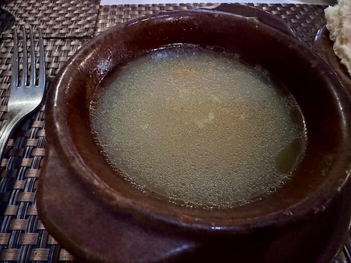 エジプト　アブ・シンベル　Kabara Nubian House & Restaurant