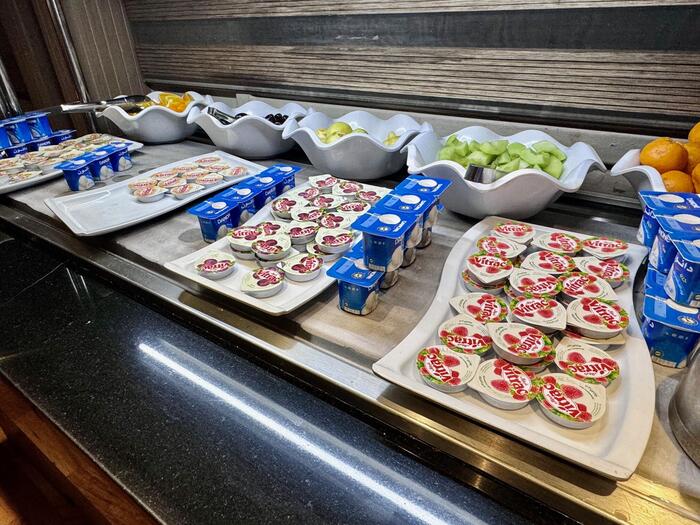 エジプト　ナイル川　クルーズ　アスワン　ルクソール　セミラミスⅢ　朝食