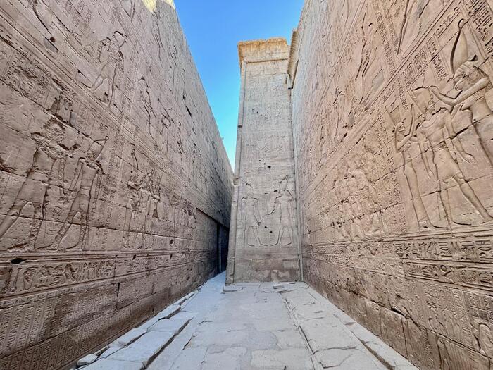 エジプト　エドフ　ホルス神殿