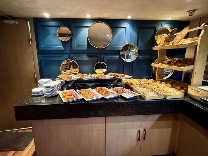 エジプト　ルクソール　セミラミスⅢ　アスワン　ルクソール　朝食