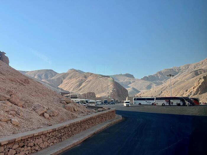 エジプト　阪急交通社　トラピックス　ツアー　セミラミスⅢ　ルクソール　王家の谷