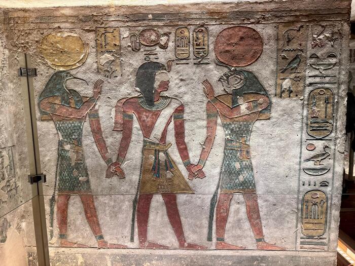 エジプト　ルクソール　ナイル川西岸　王家の谷