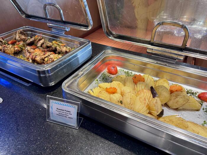 エジプト　ルクソール　セミラミスⅢ　アスワン　ルクソール　昼食