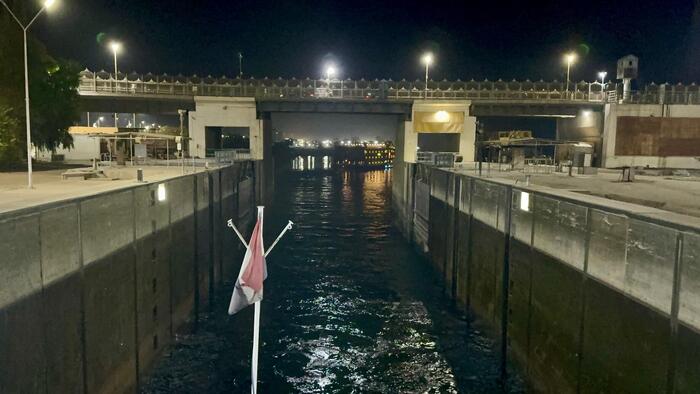 エジプト　ナイル川　クルーズ　アスワン　ルクソール　セミラミスⅢ　エスナ運河