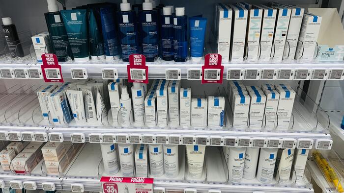 ラロッシュポゼは世界的に人気　イタリア土産