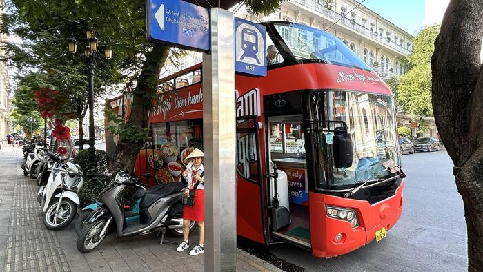 観光バス_ベトナム・ホーチミン