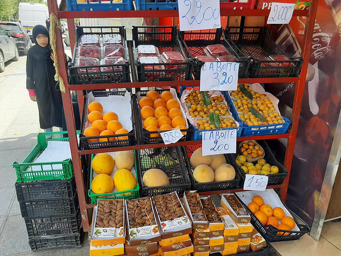 アルジェ　果物販売所