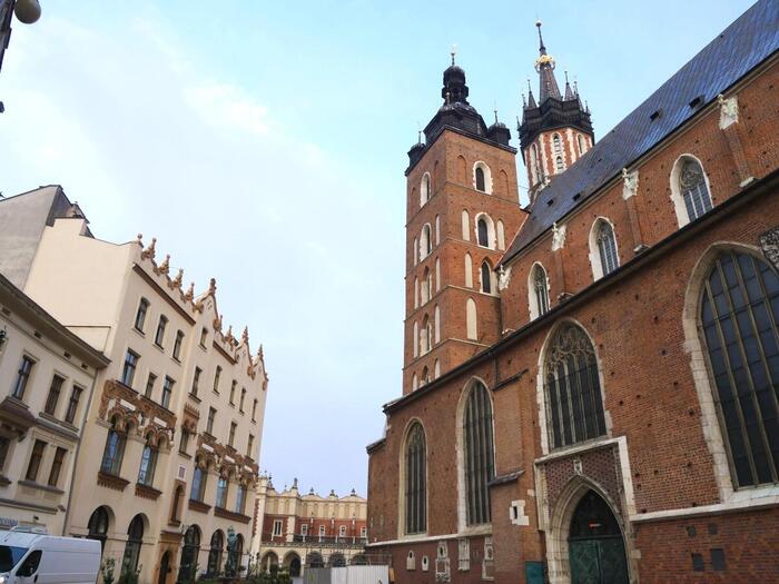 聖マリア教会の南側からの眺め