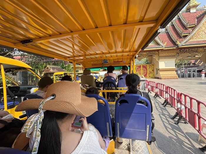 西双版納　中国　移動　有料カート　