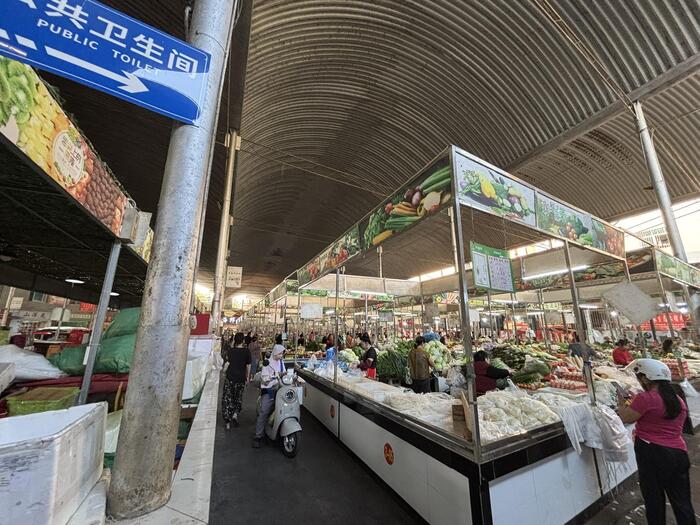 西双版納　中国　ローカル市場